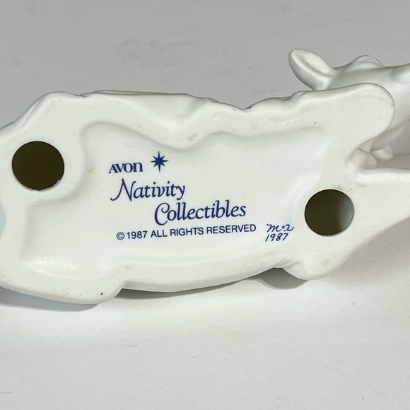 Vintage Avon Nativity Collectibles The Cow Porcelain Figurine 1987 - Picture 7 of 7